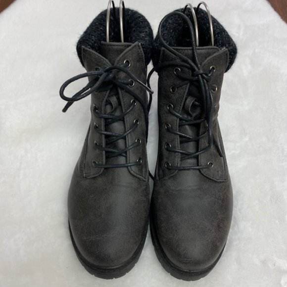 Blue Suede Shoes Sweater Top Lace Up Boots Chunky Heel, size 10 - Picture 2 of 11